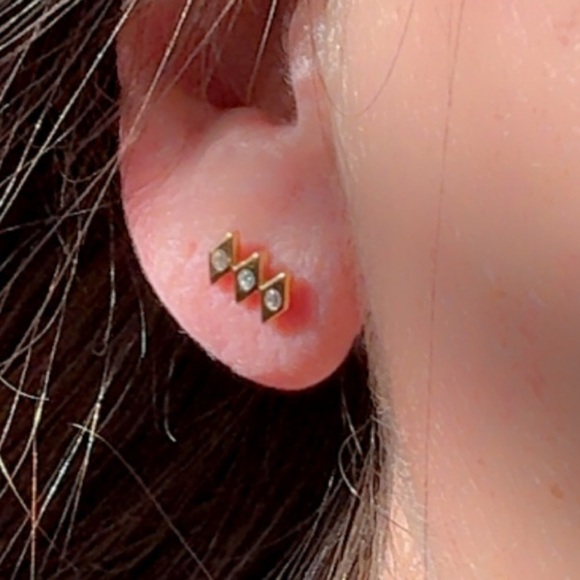 14k Gold Vermeil Geometric Earrings with Dazzling Gemstones - Picture 5 of 12
